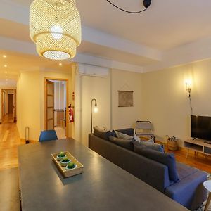 Appartement met Vijf Slaapkamers